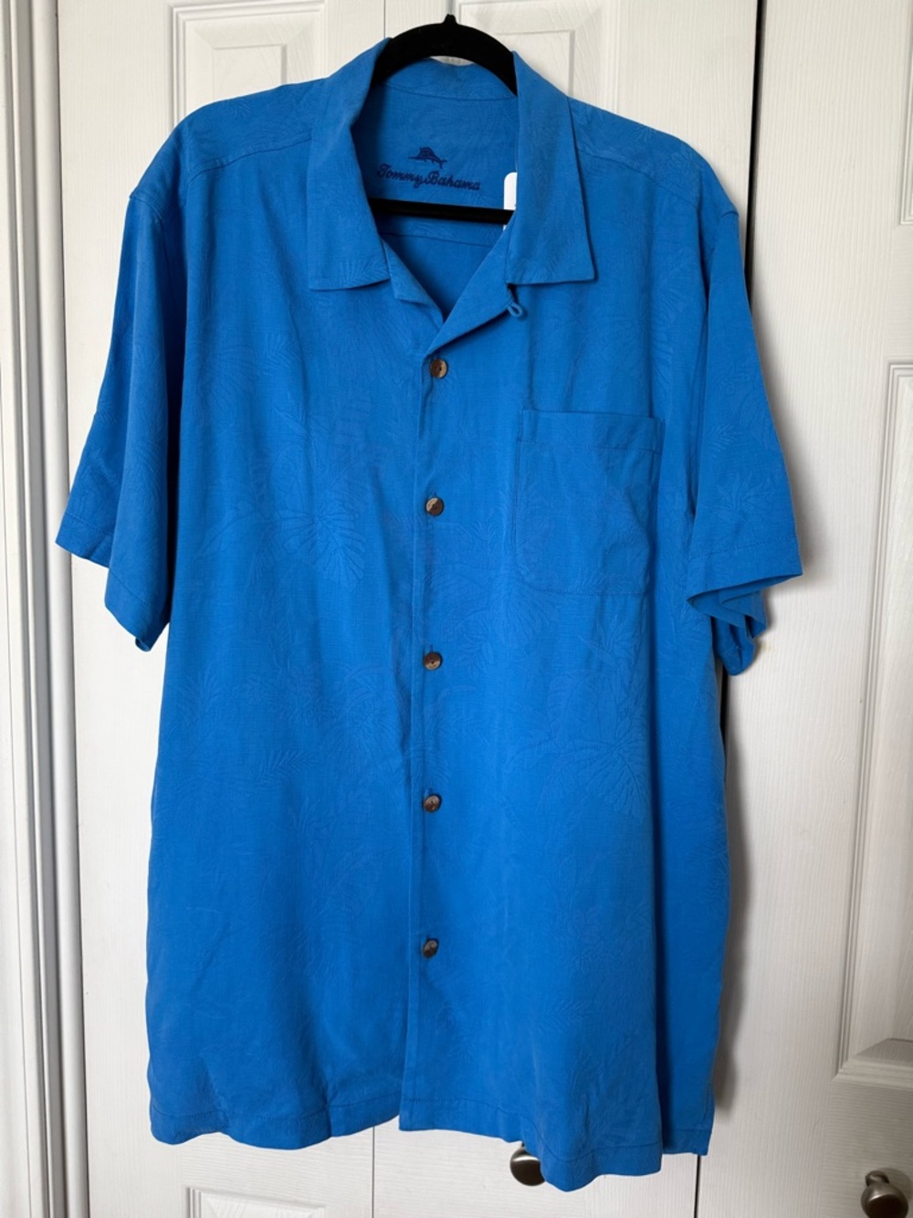 NWT Tommy Bahama Button Down Shirt
